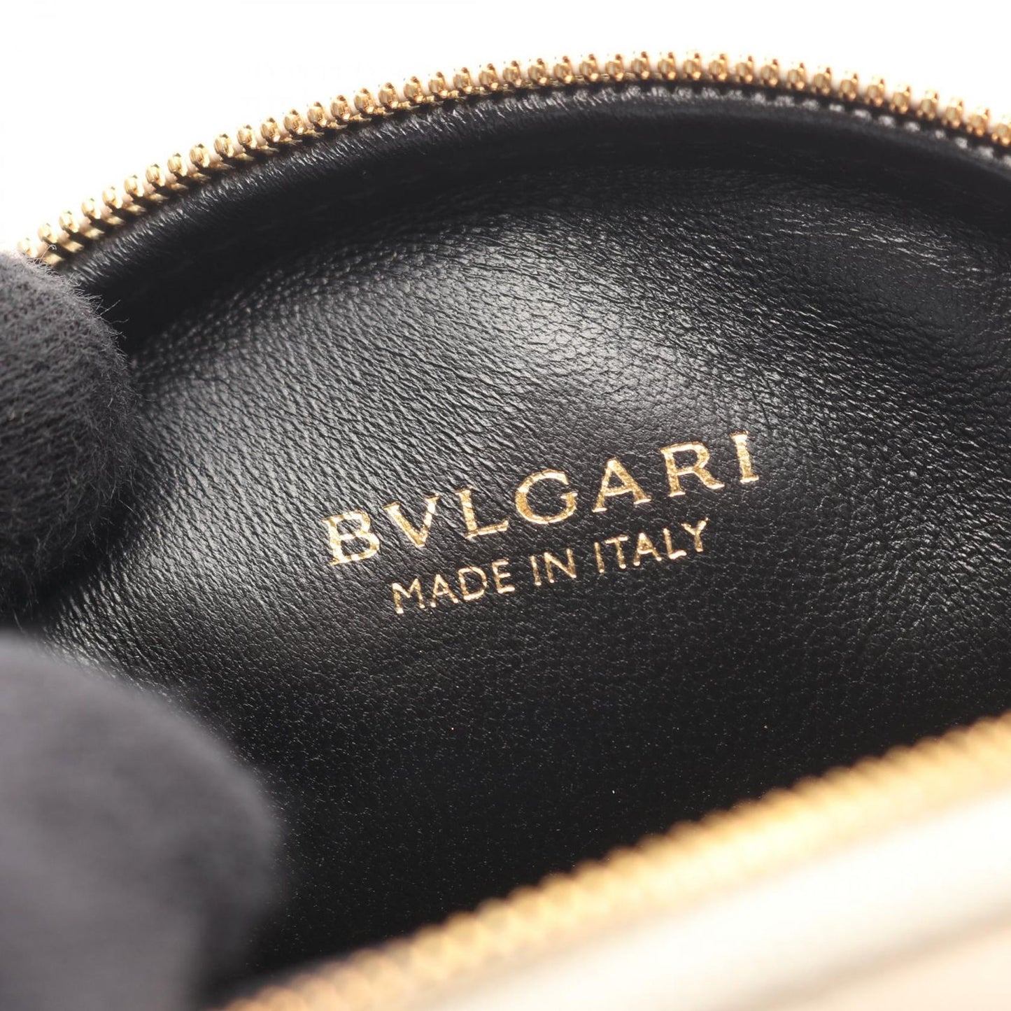 Bvlgari Shoulder Bag Serpenti Cabochon Mini Pochette Ivory Leather — view 4