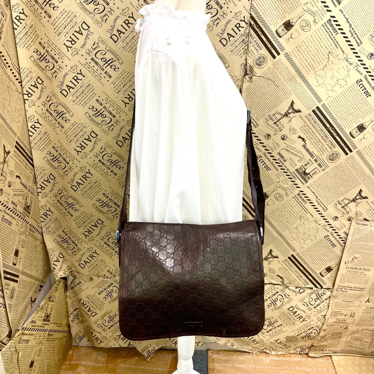 Gucci Messenger Shoulder Bag Guccissima Leather