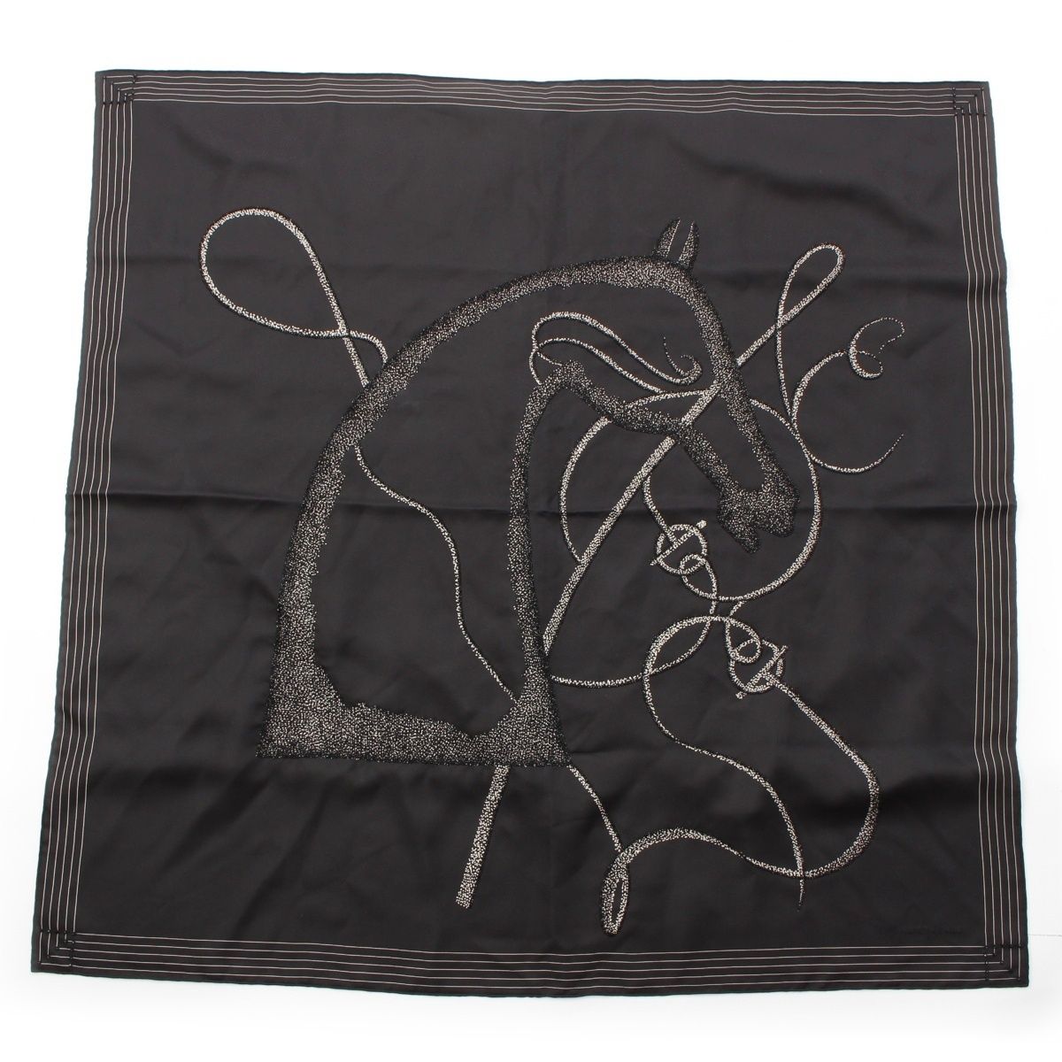 Hermes Carre 90 Coup de Fouet Whip Preche Biju Embroidery Beads Scarf Shawl