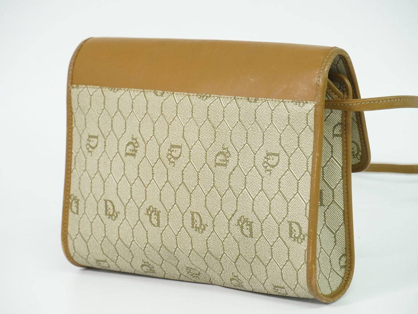Dior Honeycomb Pattern Shoulder Bag Pochette Leather Beige Brown — view 2