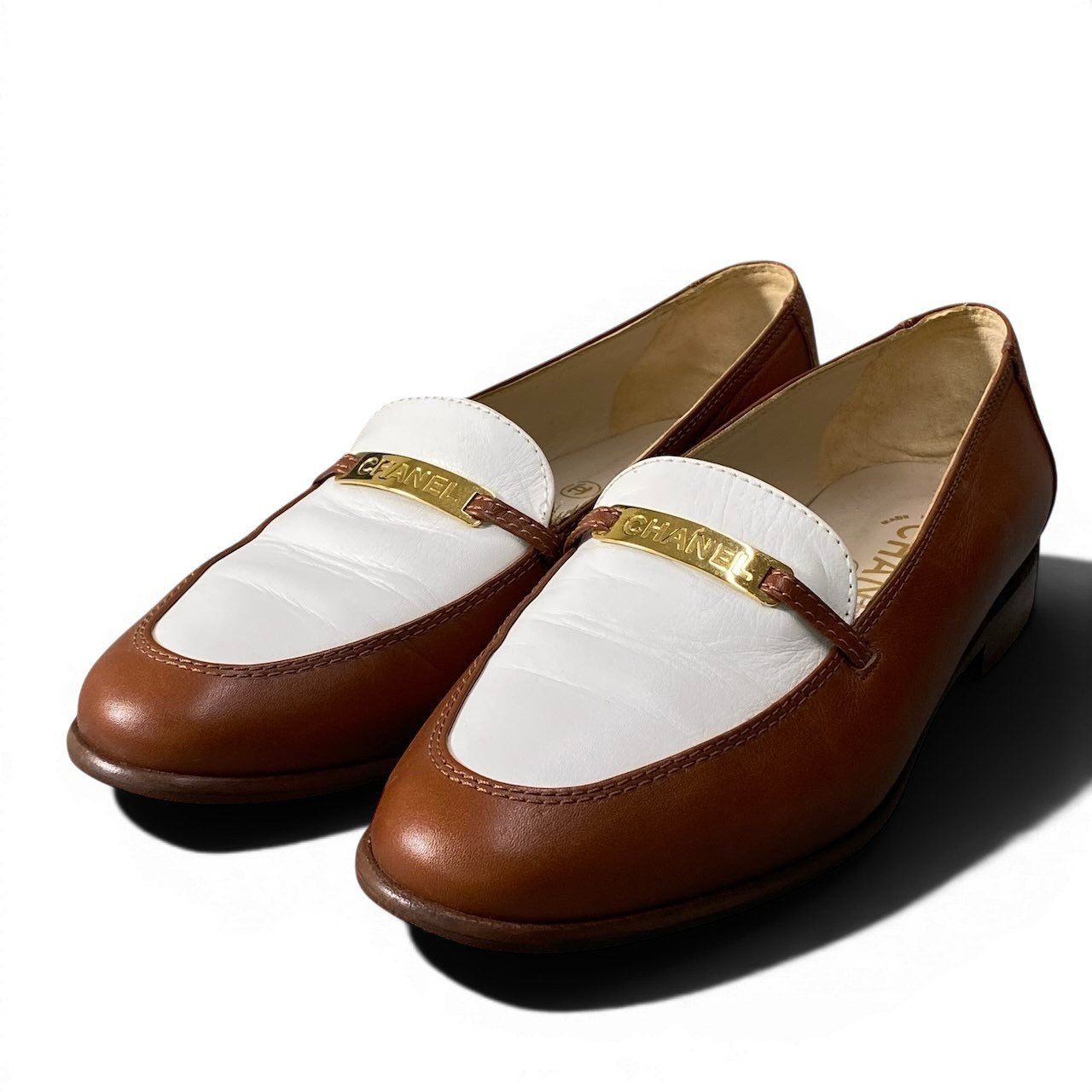 Chanel Bicolor Gold Plate Leather Loafers 37c Shoes — view 2