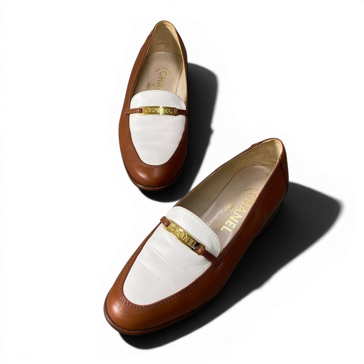 Chanel Bicolor Gold Plate Leather Loafers 37c Shoes — view 3