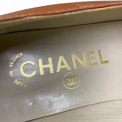 Chanel Bicolor Gold Plate Leather Loafers 37c Shoes — view 9