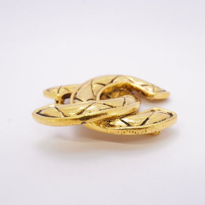 Chanel Brooch CC Logo Quilted Gold Plated — view 3
