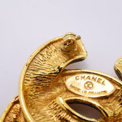 Chanel Brooch CC Logo Quilted Gold Plated — view 8