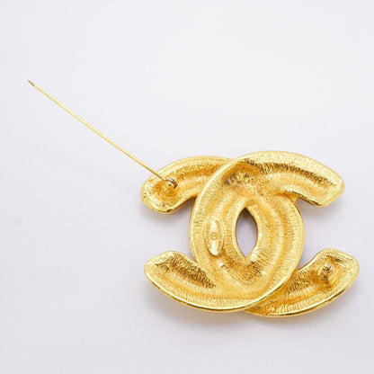 Chanel Brooch CC Logo Quilted Gold Plated — view 6