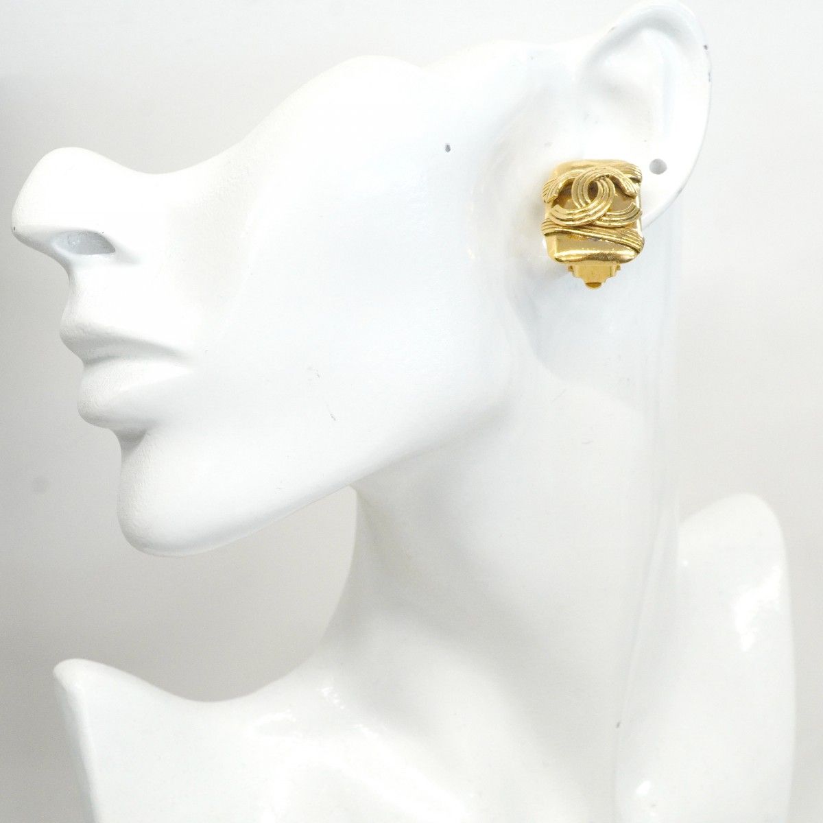 Chanel Earrings Vintage CC Logo Square Gold Plated — view 5