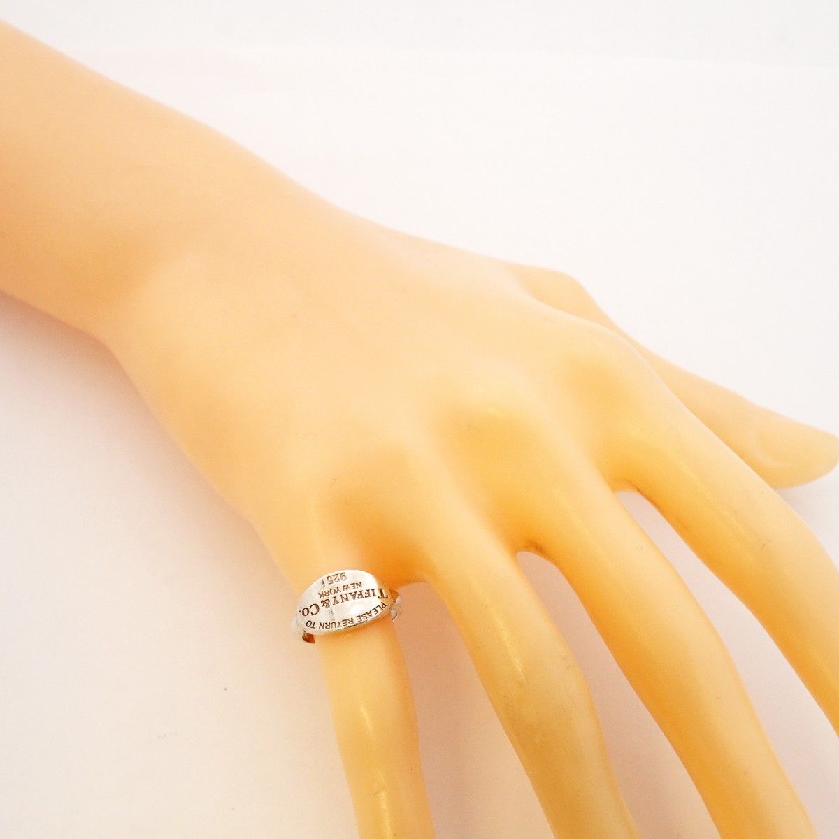 Tiffany & Co Ring Return to Oval 925 Sterling Silver — view 6
