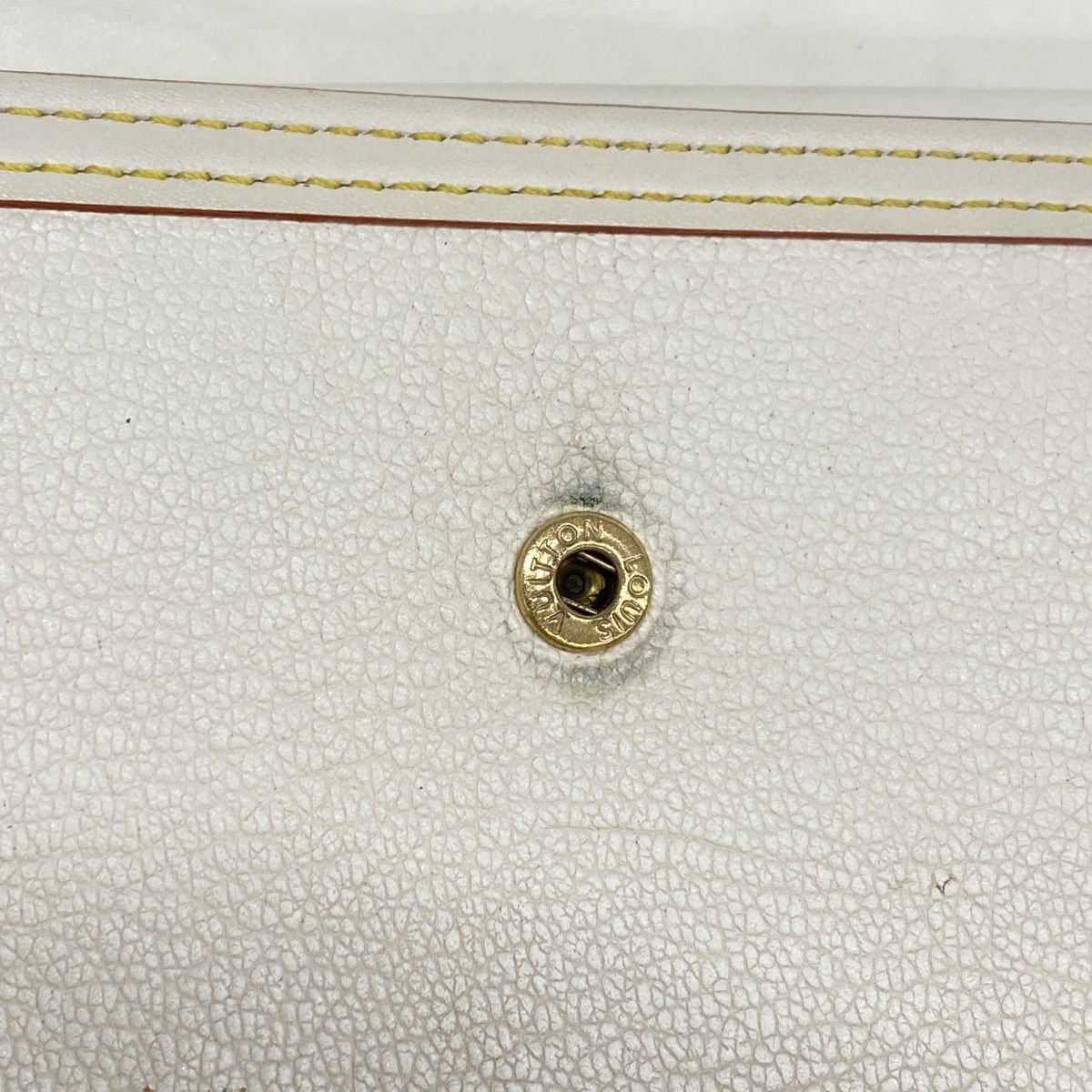 Louis Vuitton Trifold Wallet Suhali Porte Tresor International Blanc — view 7