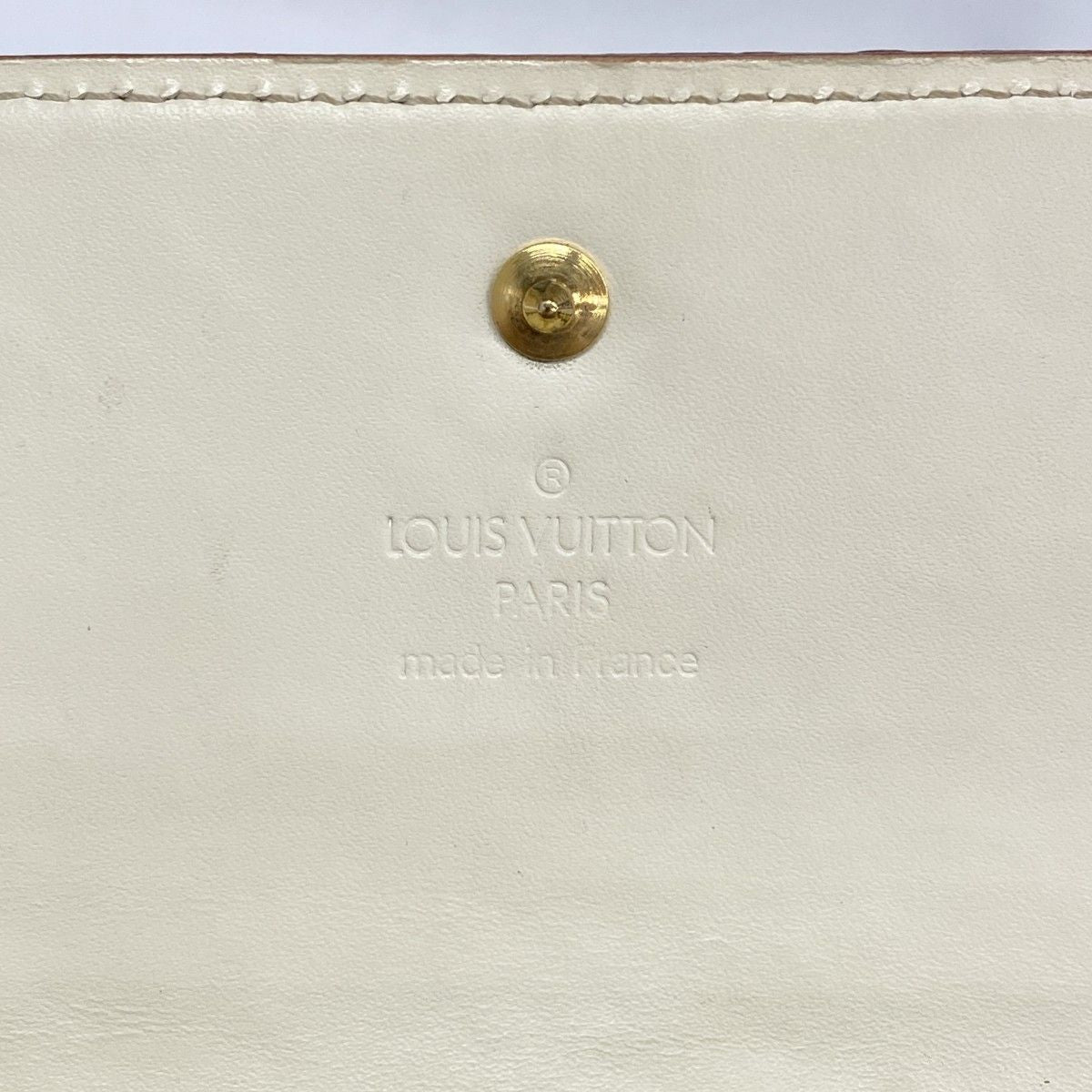 Louis Vuitton Trifold Wallet Suhali Porte Tresor International Blanc — view 4