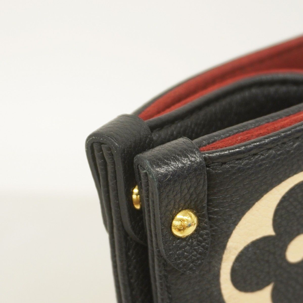 Louis Vuitton Tote Monogram Empreinte Bicolor On The Go MM Black Beige 2-Way — view 8