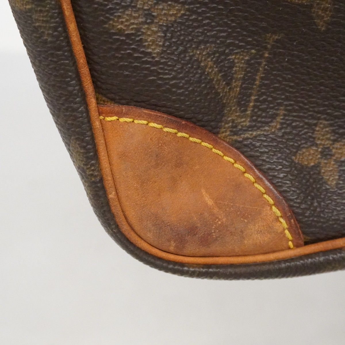 Louis Vuitton Shoulder Bag Monogram Danube Brown — view 9