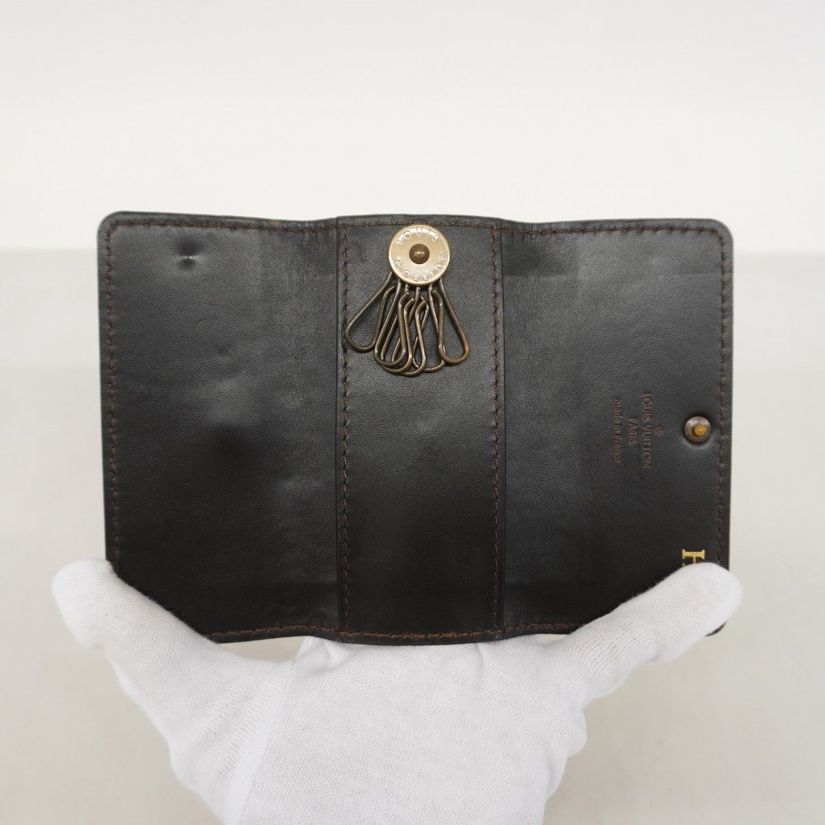 Louis Vuitton Key Case Utah Multicles 6 Cafe Key Holder — view 3