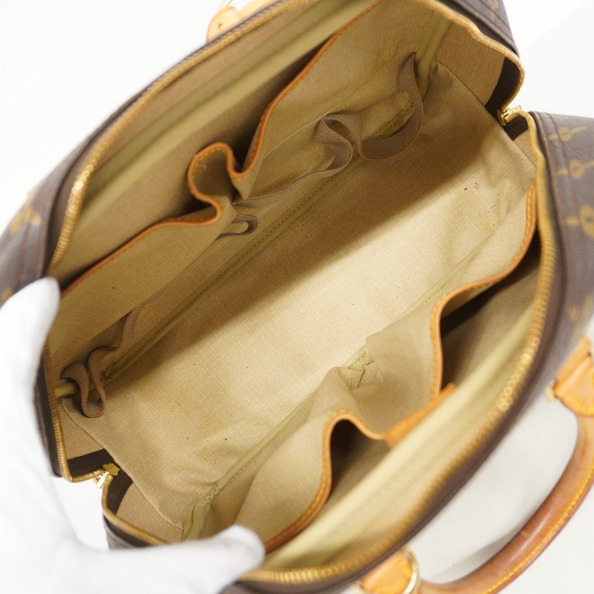 Louis Vuitton Handbag Monogram Deauville Brown — view 4