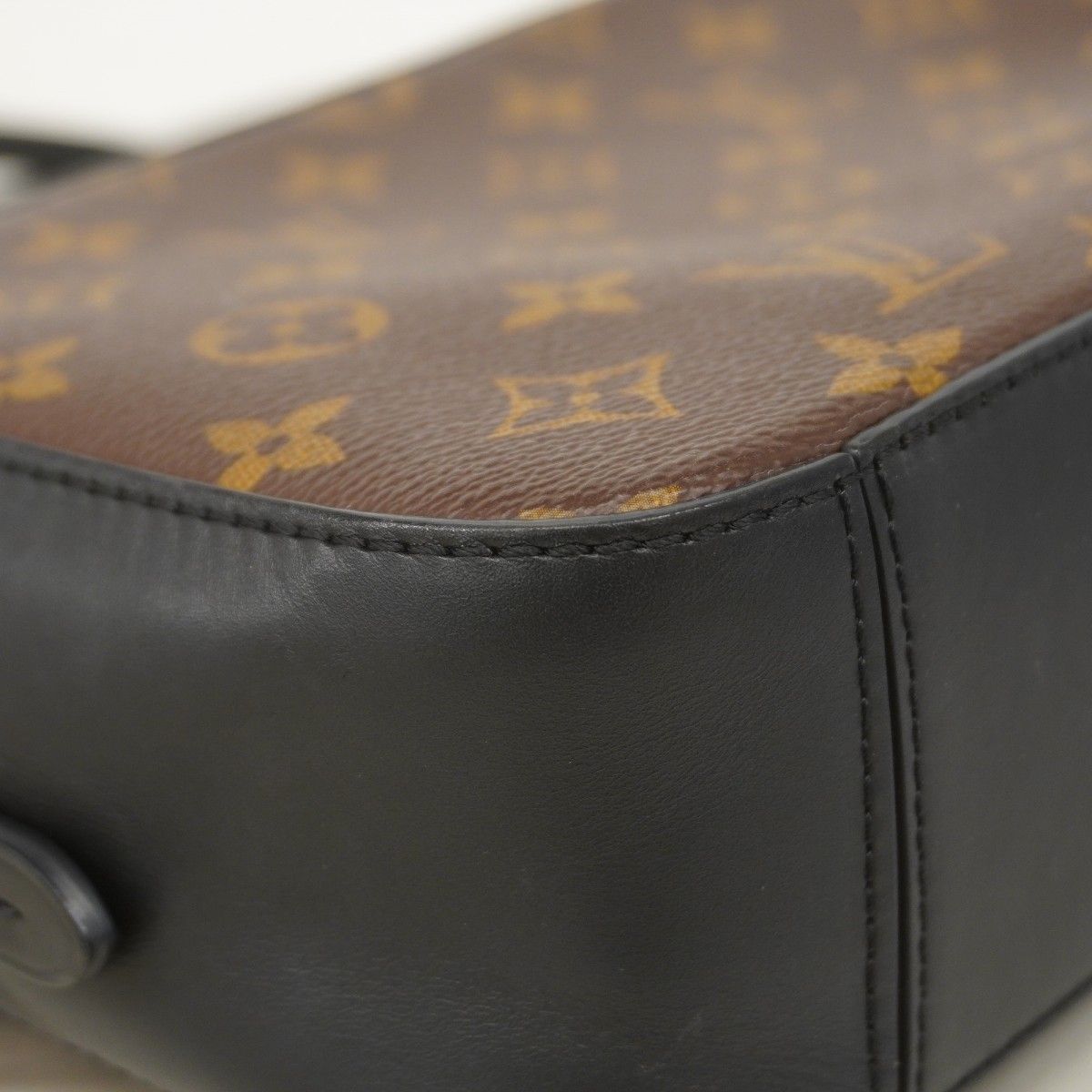 Louis Vuitton Handbag Monogram Saintonge Noir 2-Way — view 9