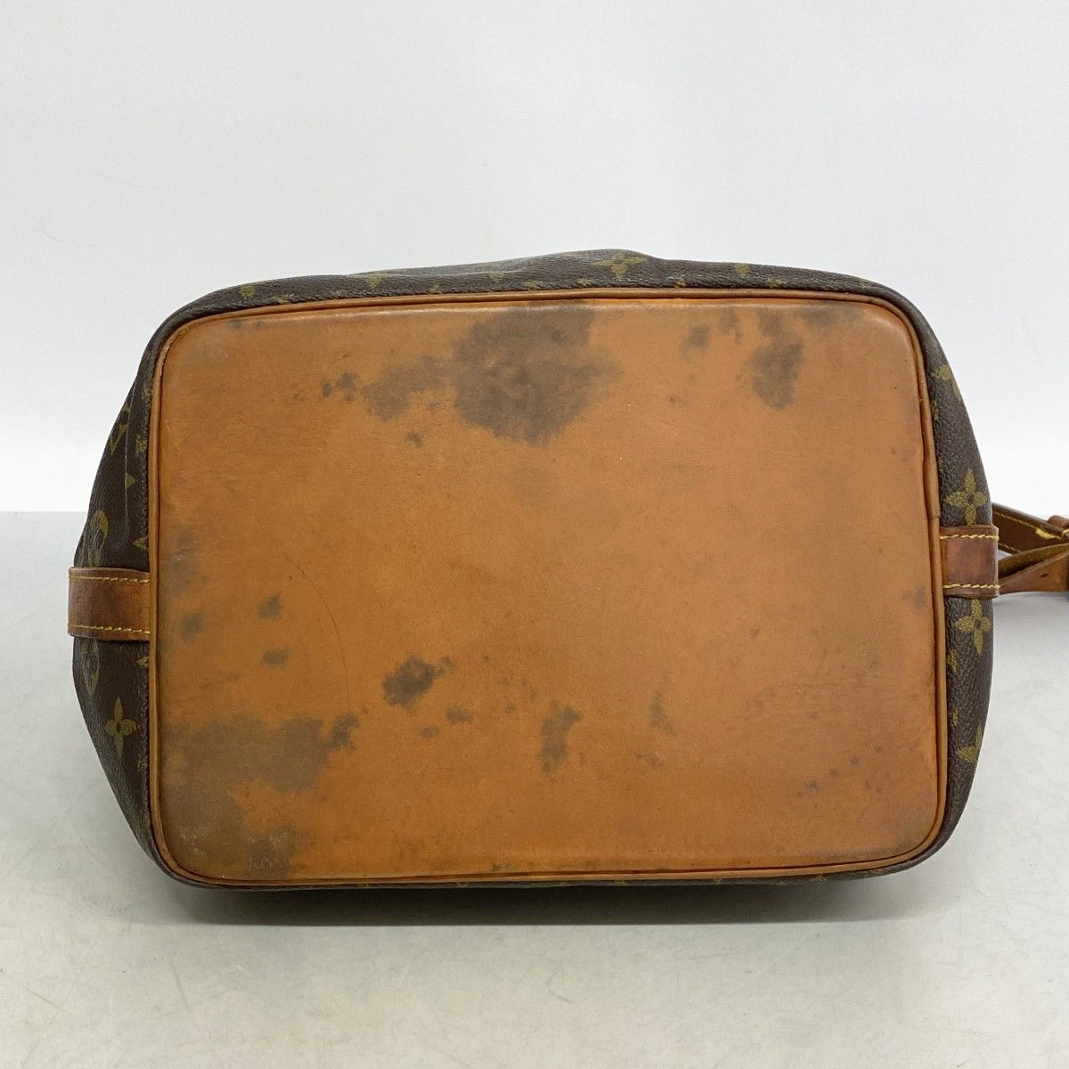 Louis Vuitton Shoulder Bag Monogram Petit Noe Brown — view 3
