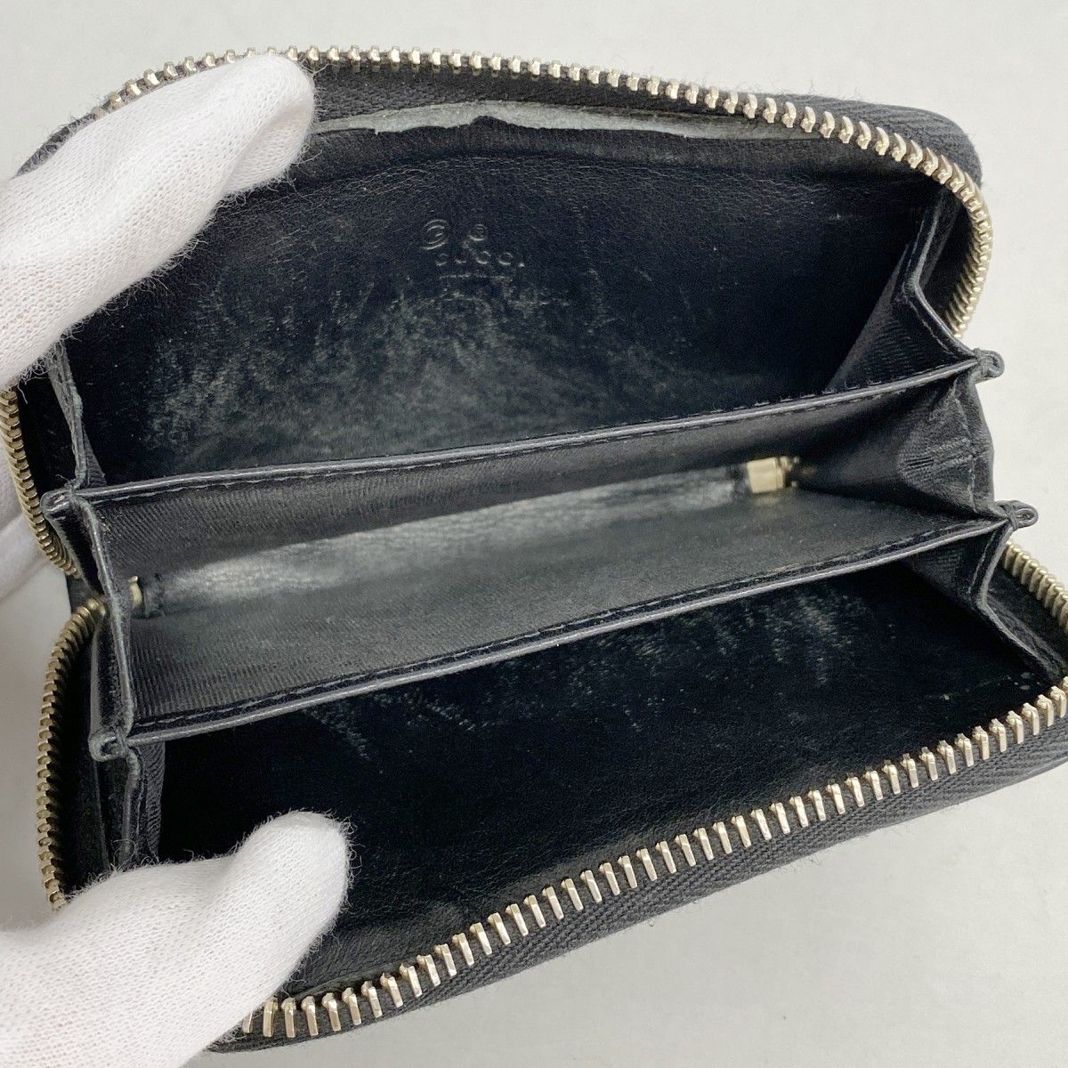 Gucci Coin Case Micro Guccissima Leather Black Champagne Gold — view 3