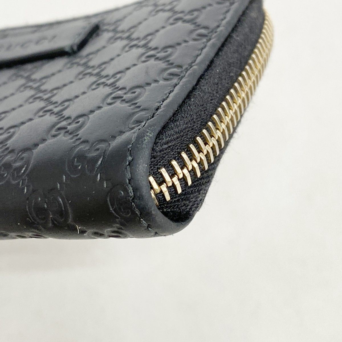 Gucci Coin Case Micro Guccissima Leather Black Champagne Gold — view 6