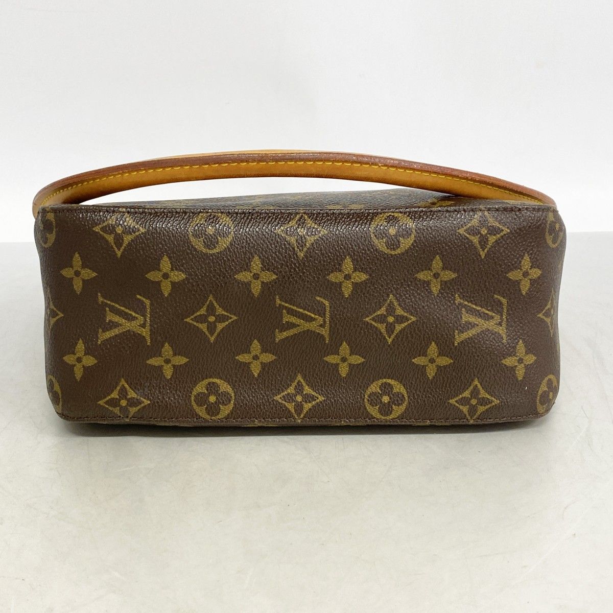 Louis Vuitton Shoulder Bag Monogram Looping MM Brown — view 3