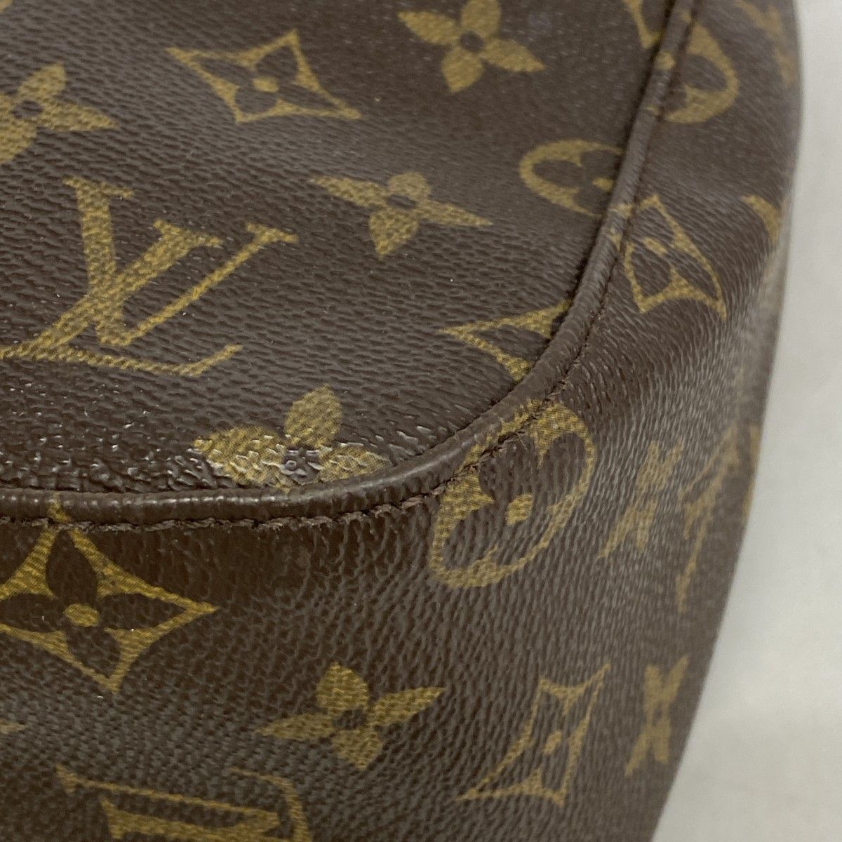 Louis Vuitton Shoulder Bag Monogram Looping MM Brown — view 9