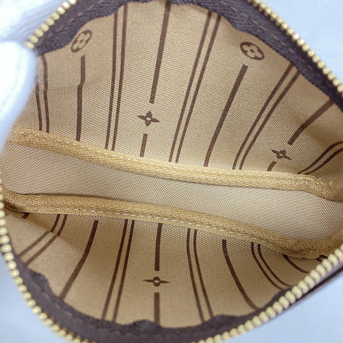 Louis Vuitton Pouch Monogram Mini Pochette Brown — view 4