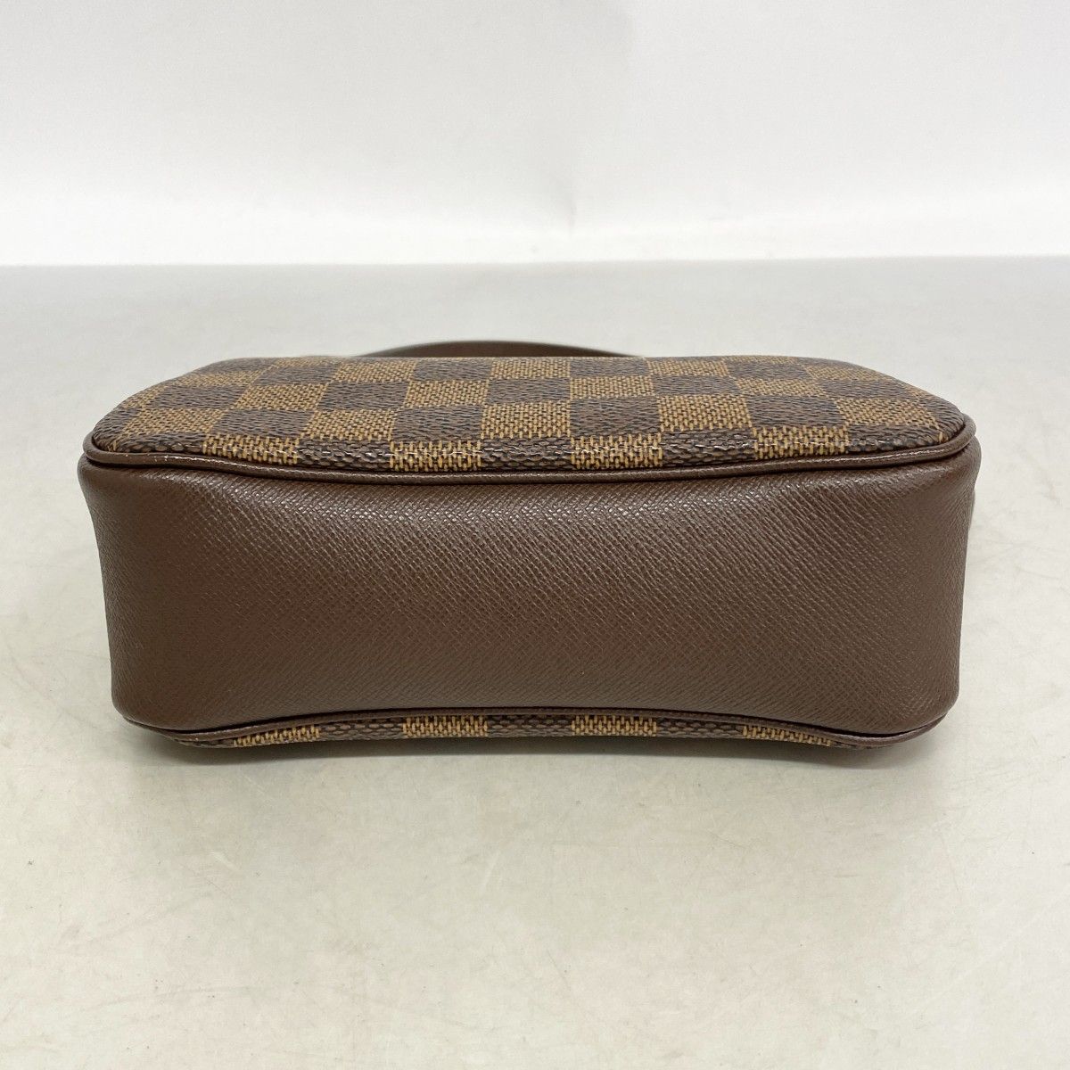 Louis Vuitton Pouch Damier Trousse Makeup Ebene — view 3