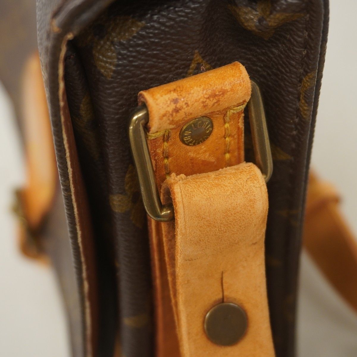 Louis Vuitton Shoulder Bag Monogram Cartouchiere MM Brown — view 8