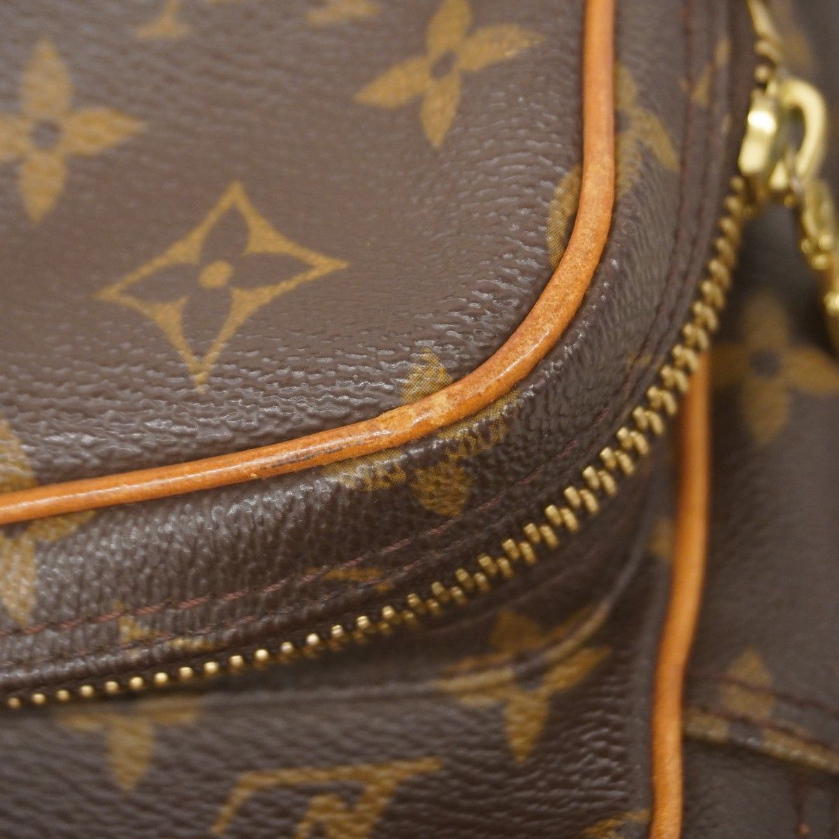 Louis Vuitton Shoulder Bag Monogram Amazon Brown — view 7