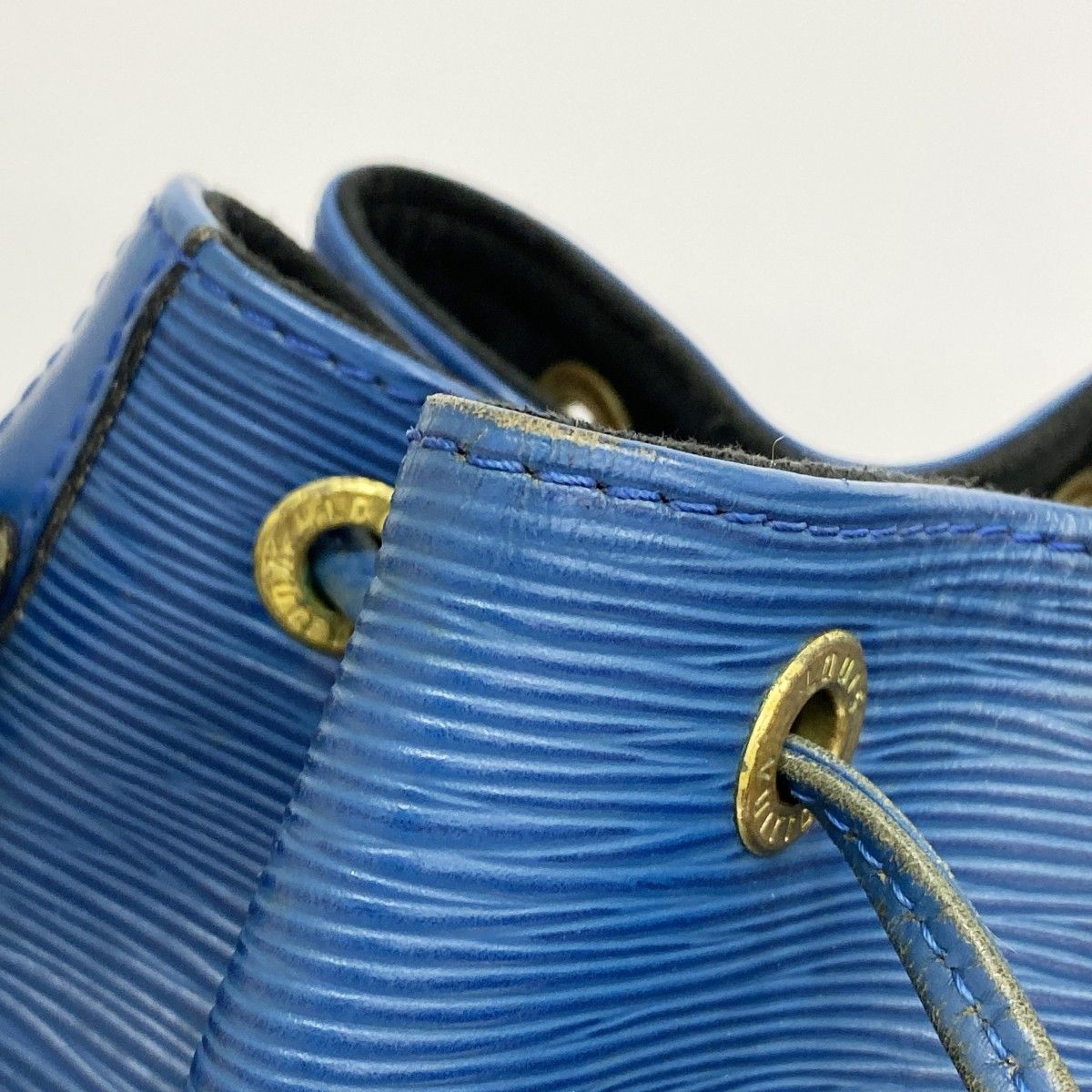 Louis Vuitton Shoulder Bag Epi Noe Toledo Blue — view 7