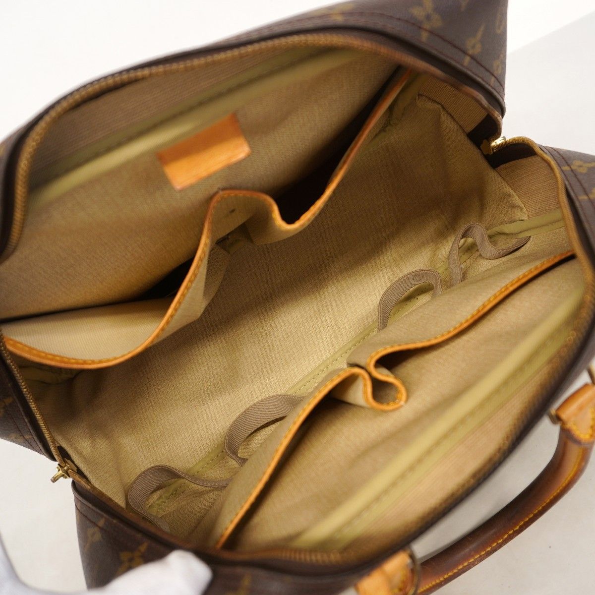 Louis Vuitton Handbag Monogram Deauville Brown — view 4