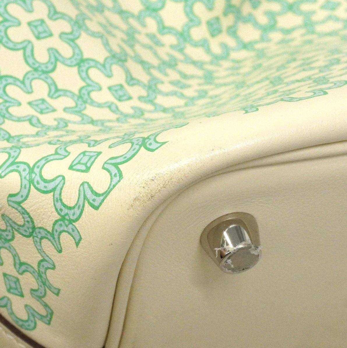 Hermes Handbag Picotin Lock PM Lucky Daisy Swift Nata Vert Silver — view 6