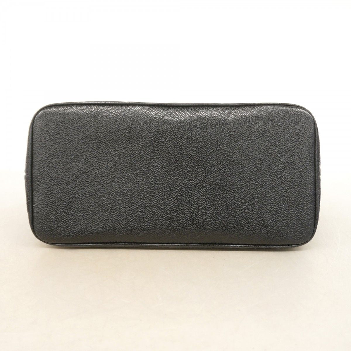 Chanel Tote Medallion Caviar Leather Black Gold — view 3