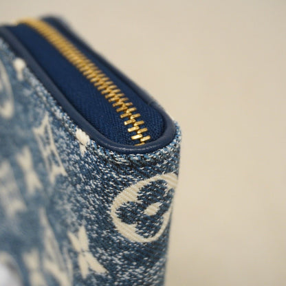 Louis Vuitton Coin Case Monogram Jacquard Denim Zippy Purse Marine — view 6
