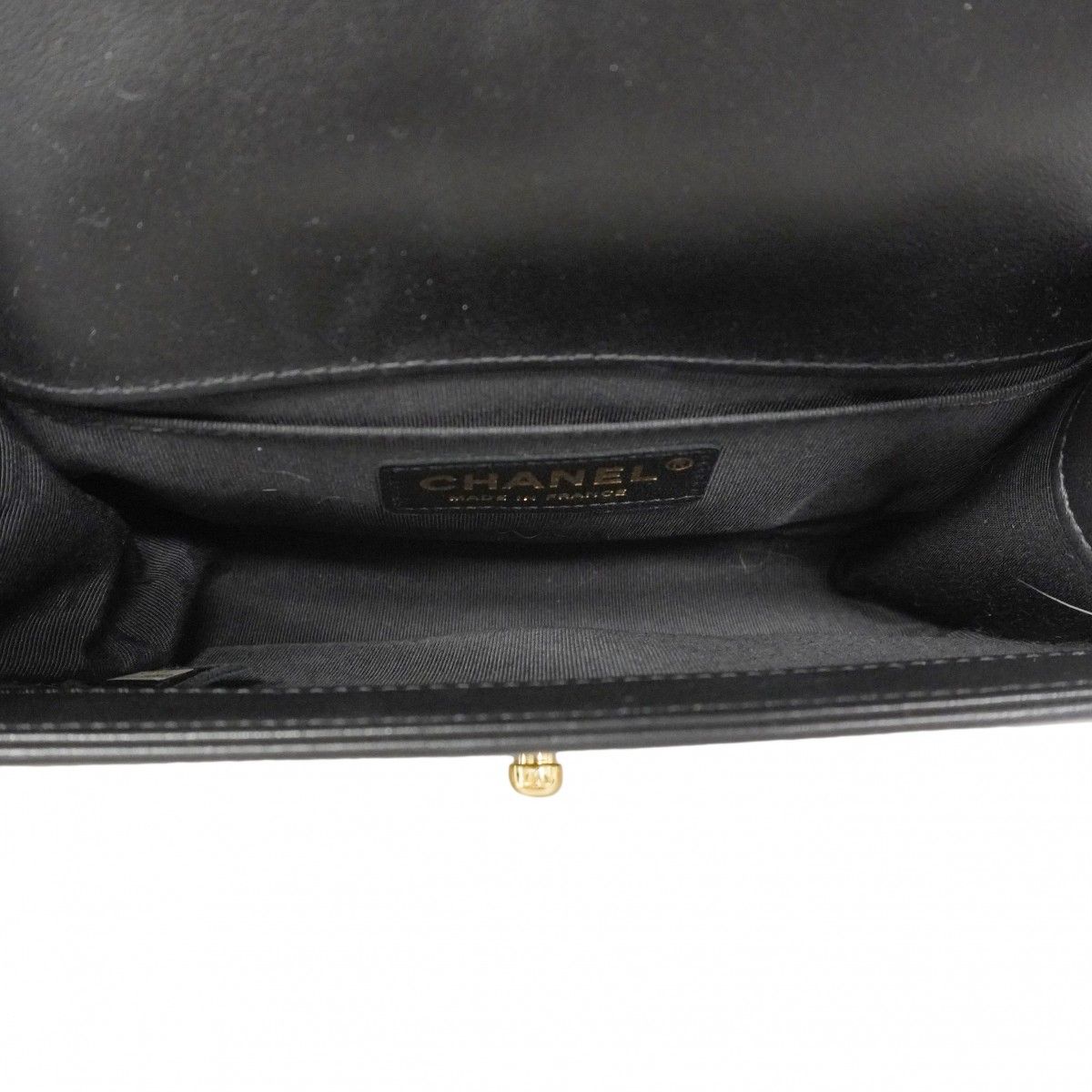 Chanel Shoulder Bag Stitch Lambskin Black Gold — view 4