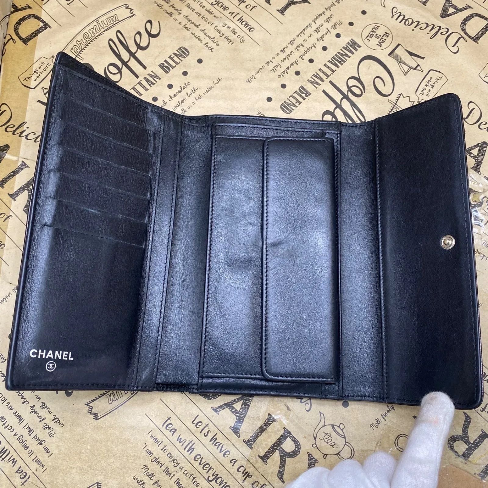 Chanel Wallet Trifold Leather CC Logo Card Pass Case Billfold Coin — view 8