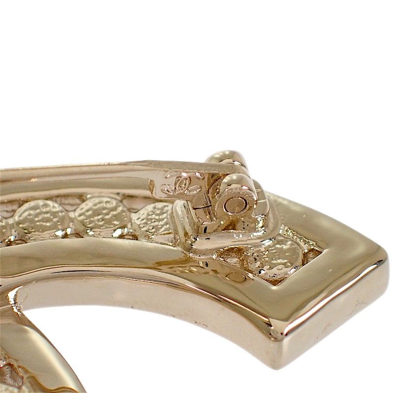 Chanel CC Logo Brooch Metal Rhinestone Gold Ceremonial Gift — view 8