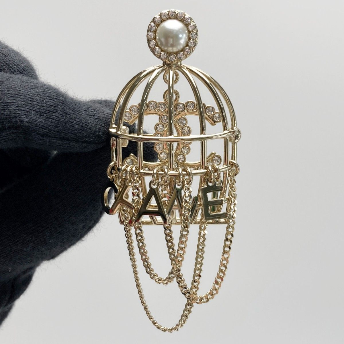 Chanel CC Logo Birdcage Brooch Gold Rhinestone Faux Pearl — view 3