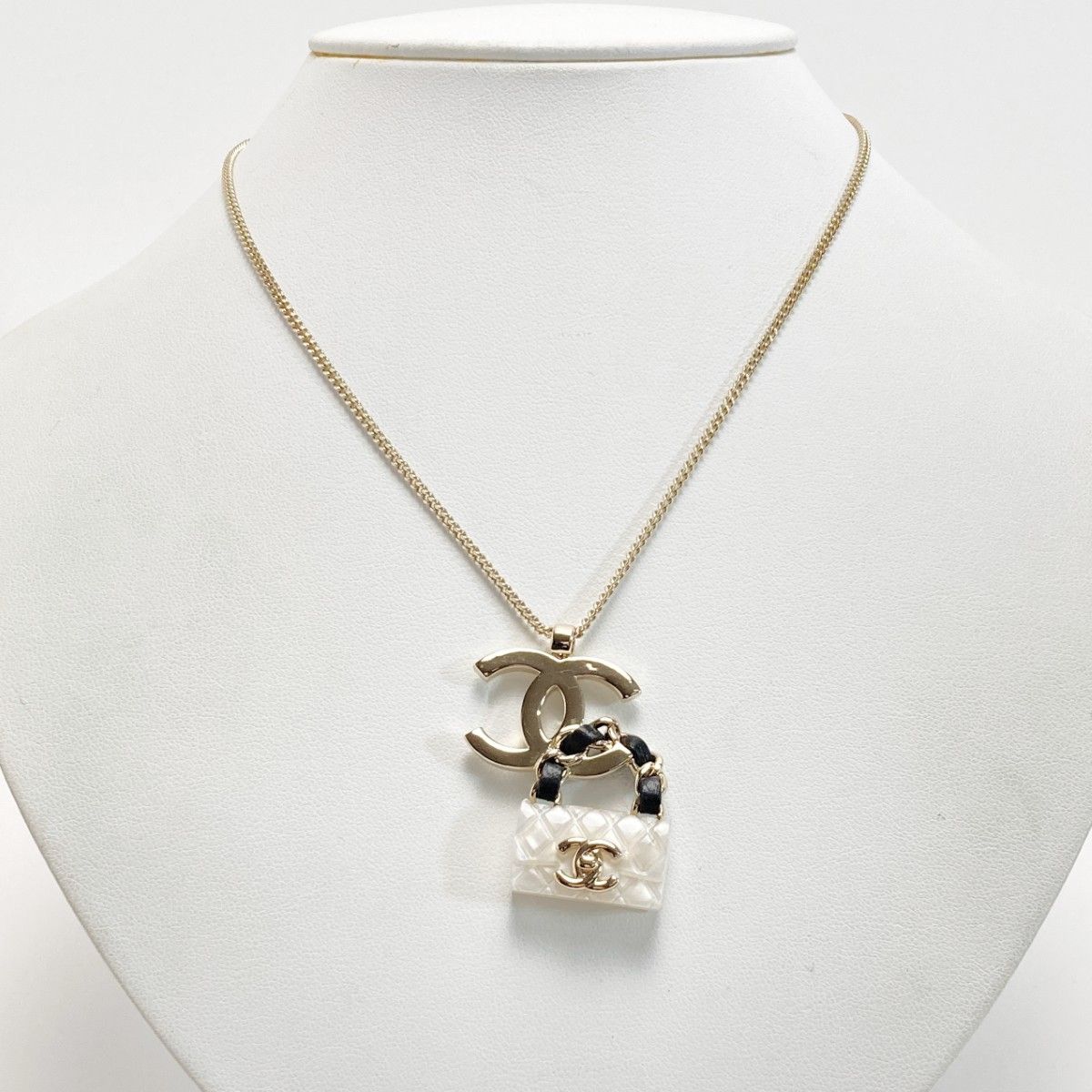 Chanel CC Logo Quilted Bag Motif Necklace Gold White — view 4