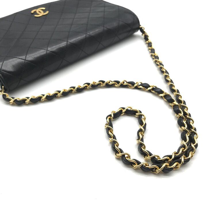 Chanel CC Logo Quilted Lambskin Chain Shoulder Bag Push Lock Black — view 7