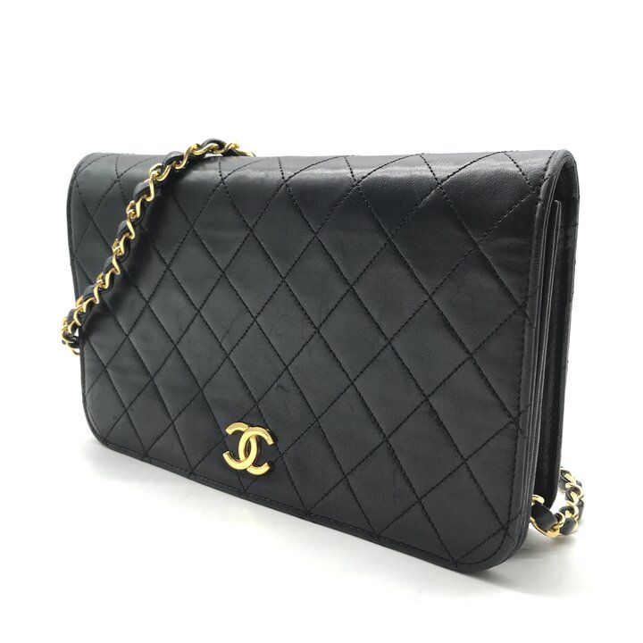 Chanel CC Logo Quilted Lambskin Chain Shoulder Bag Push Lock Black — view 2