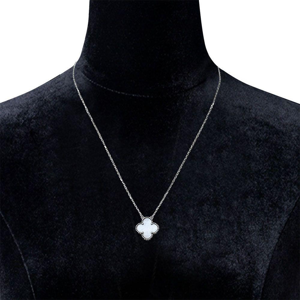 Van Cleef & Arpels Vintage Alhambra Necklace — view 6