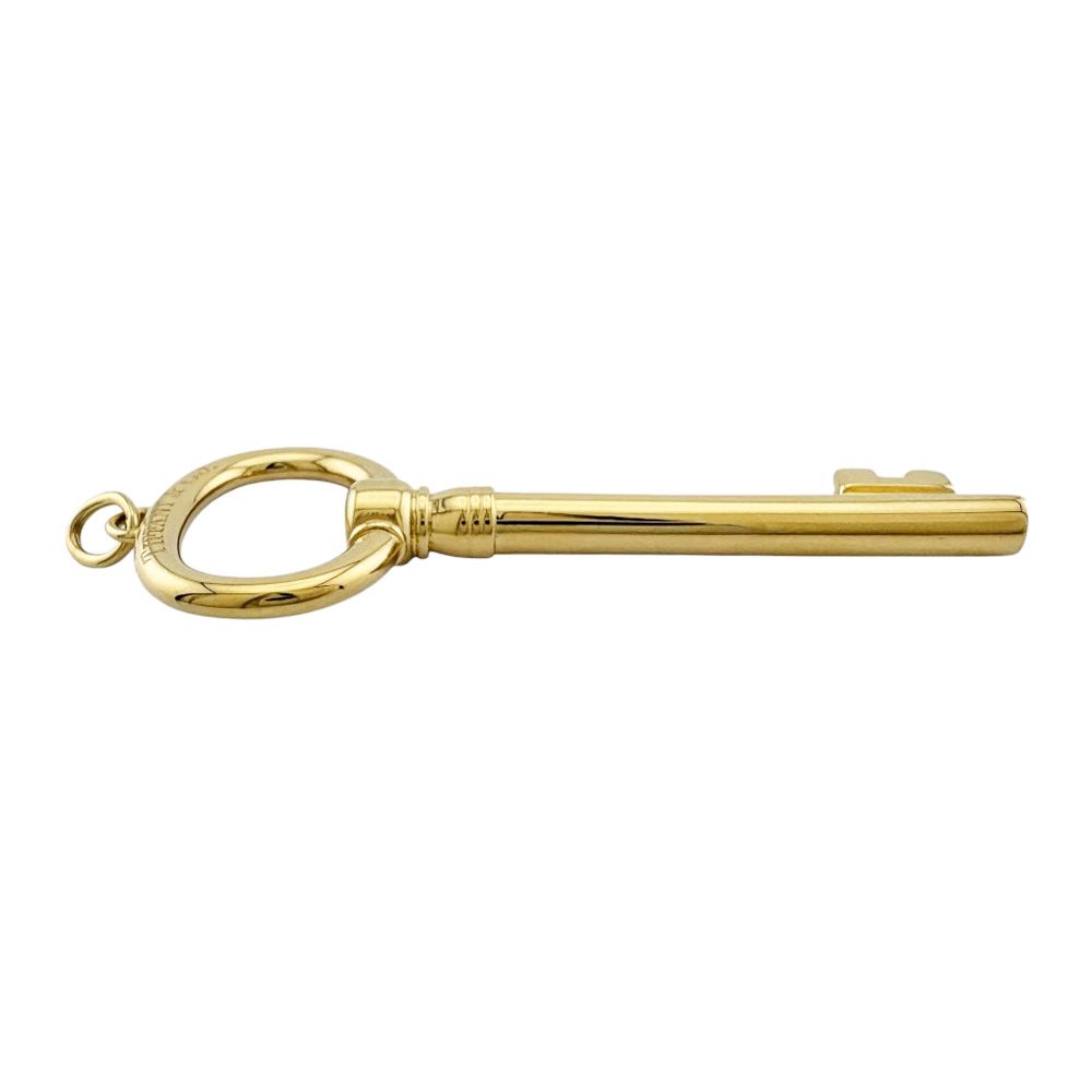 Tiffany & Co Oval Key Pendant 18k Gold — view 4