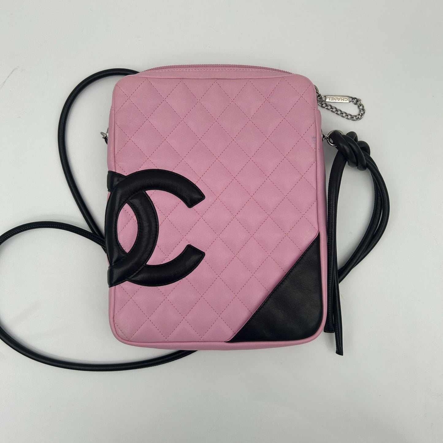 Chanel CC Logo Cambon Shoulder Bag Pink — view 3