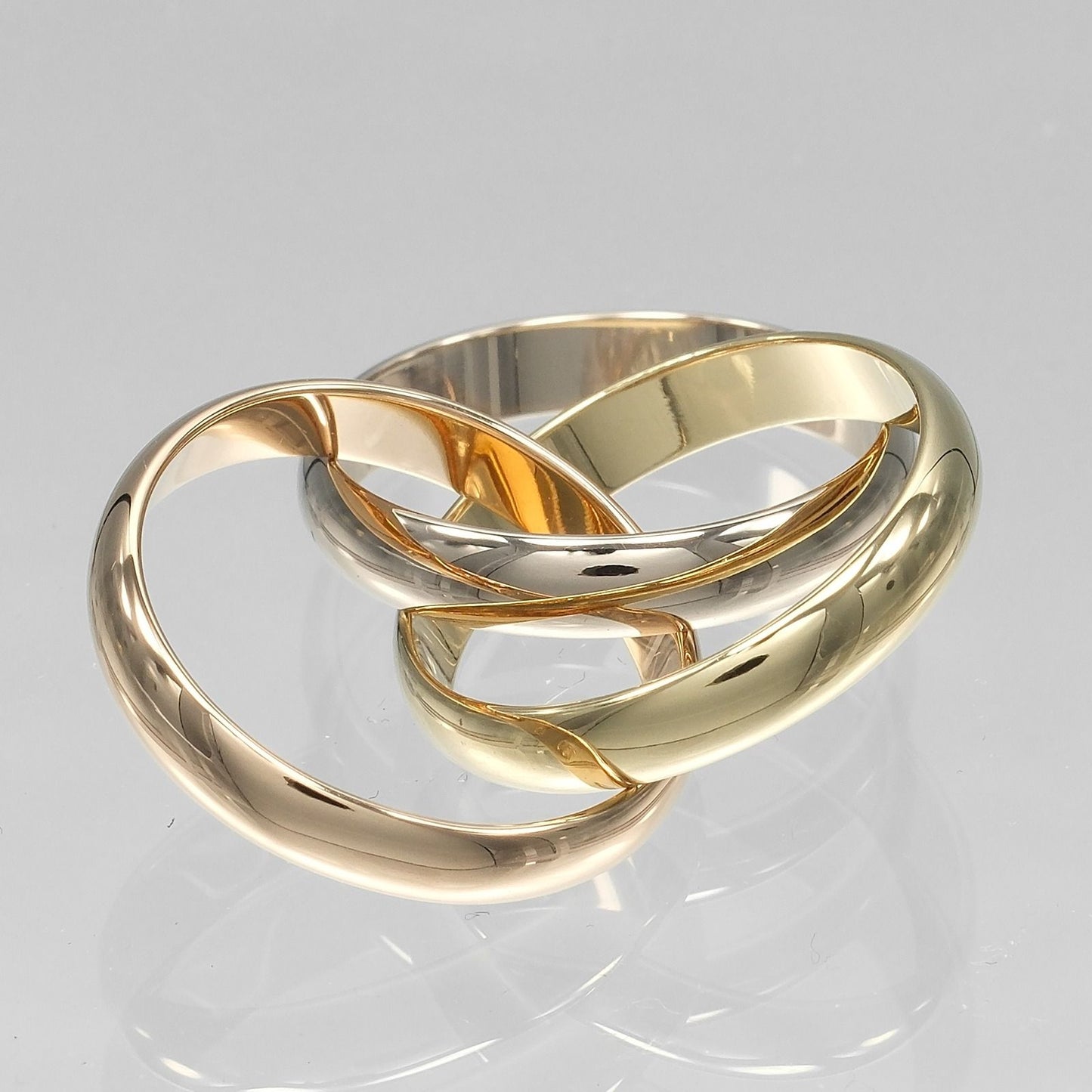Cartier Trinity mm Band Ring — view 6