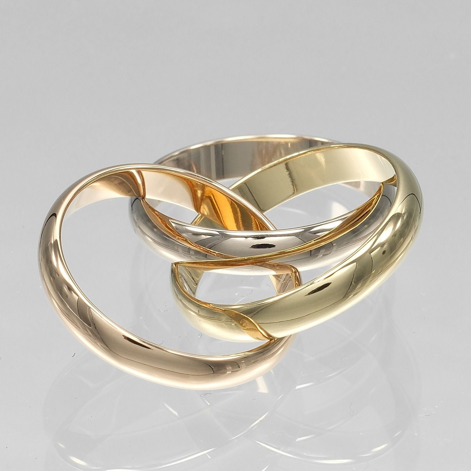 Cartier Trinity mm Band Ring — view 6