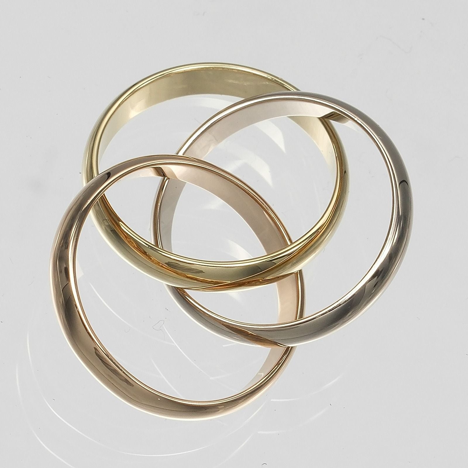 Cartier Trinity mm Band Ring — view 8