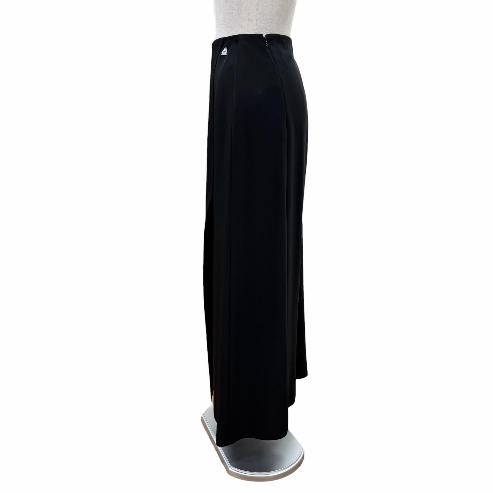 Chanel Vintage Long Skirt with Triangle Logo Plate Black 40 — view 3