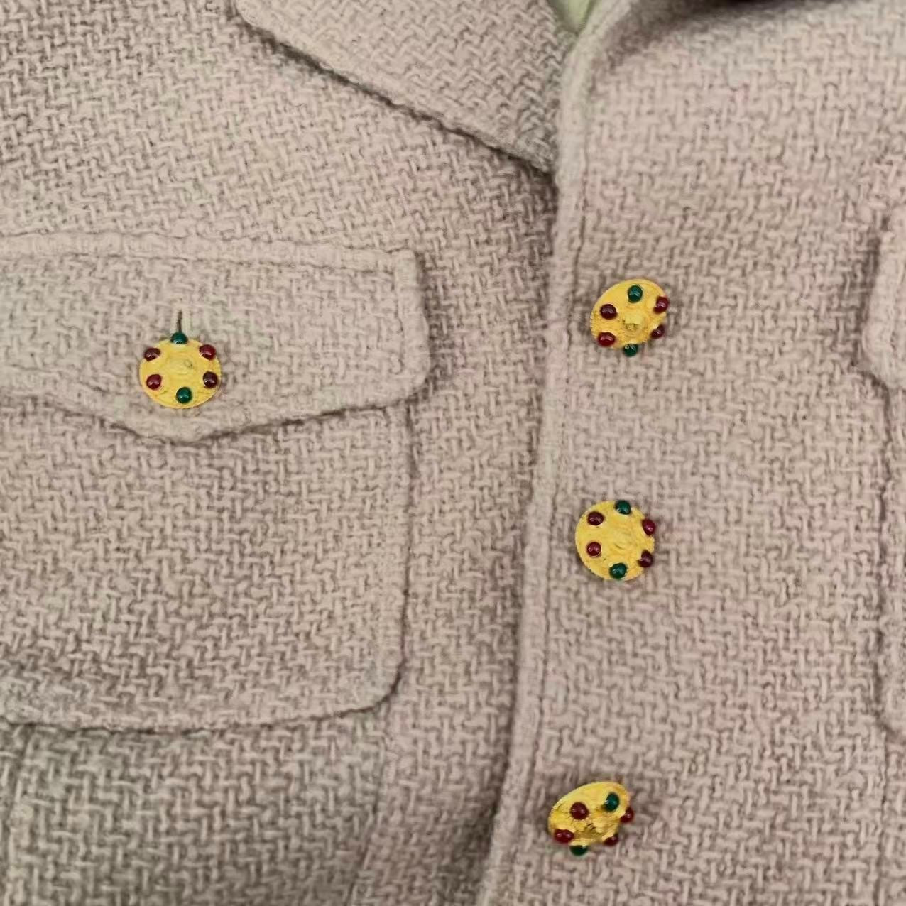 Chanel Gripoix Button Tweed Jacket Pink Beige Wool 44 — view 4