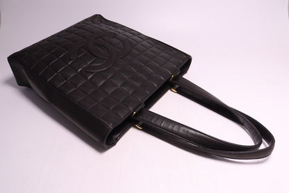 Chanel Choco Bar Jumbo CC Logo GD Leather Tote — view 9