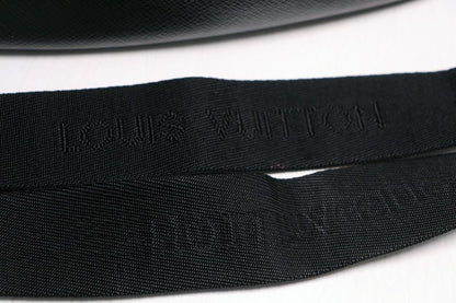 Louis Vuitton Taiga Leather Shoulder — view 8